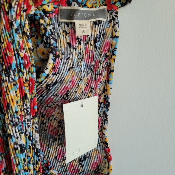 NWT Pleione Floral‎ Cottagecore Halter Neck Flowy Sleeveles Blouse S - Picture 9 of 10